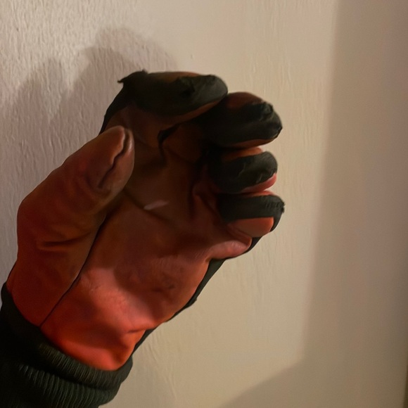 Halloween costume. Includes gloves, reflective vest. Not included the man - Picture 3 of 5